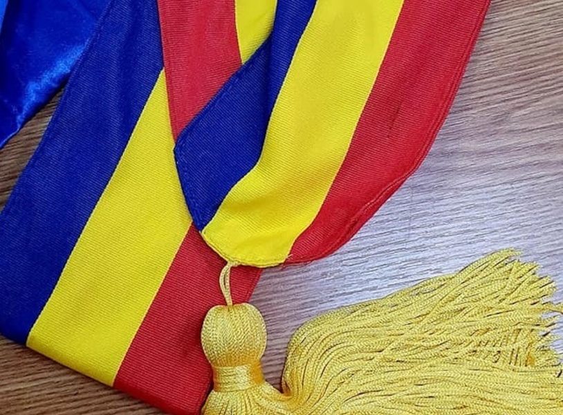 esarfa-primar.jpg - StiriAlese