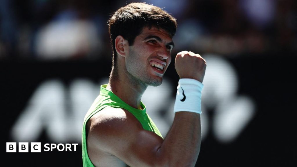 Alcaraz și Zverev, luptă strânsă în sferturile Australian Open Pe terenul Rod Laver Arena din Melbourne, Carlos Alcaraz și Alexander Zverev au oferit un spectacol de tenis de înaltă calitate, în sferturile de finală ale Australian Open