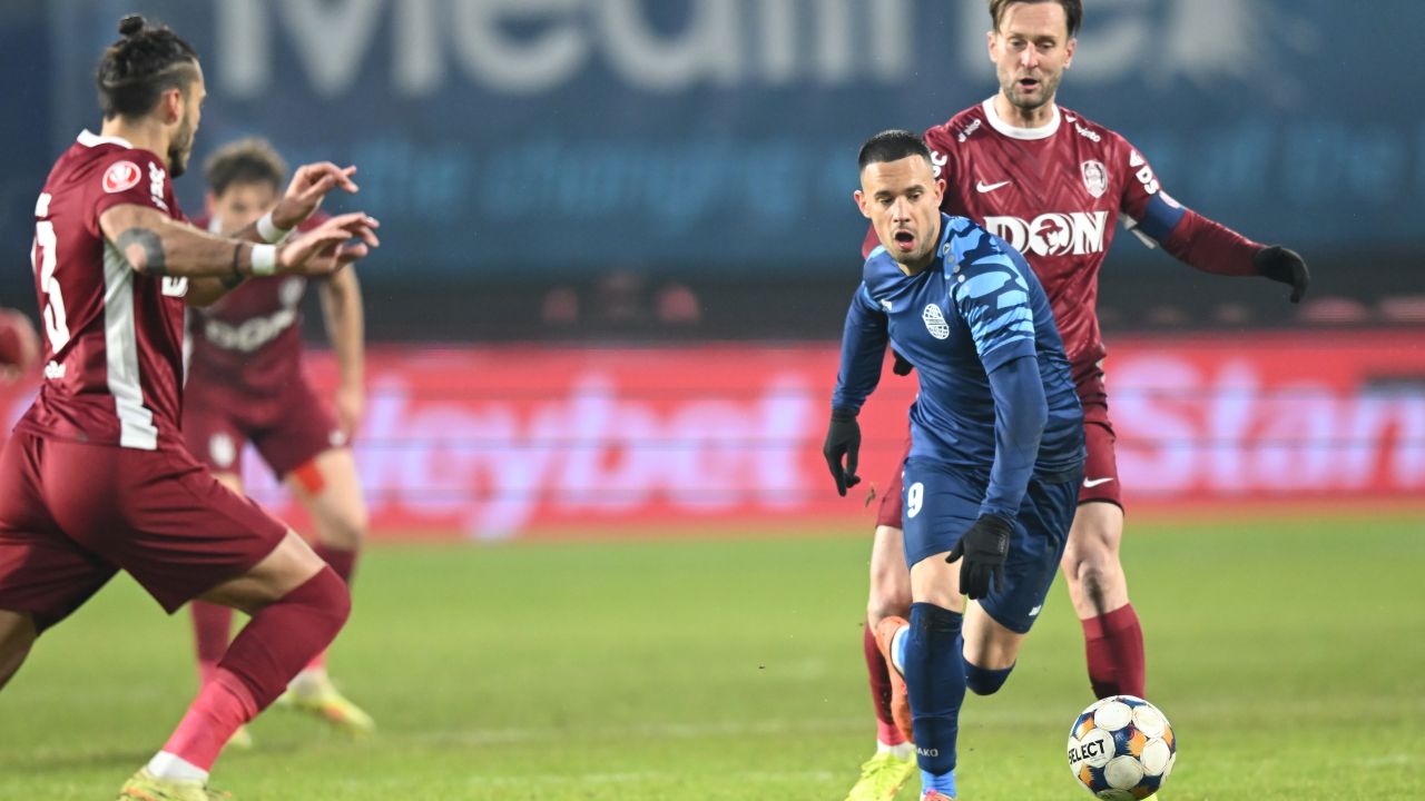 CFR Cluj domină duelul cu Metaloglobus în Superliga României Într-o atmosferă electrizantă pe stadionul „Dr