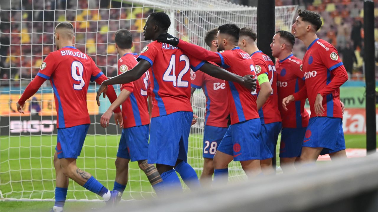 FCSB, umilită pe teren propriu de CFR Cluj FCSB a primit o lecție de fotbal pe Arena Națională, pierzând pe teren propriu cu 1-4 în fața rivalei CFR Cluj