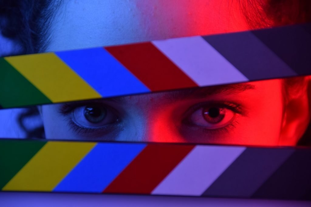 Filmele europene își cuceresc scena la Berlin: Premii importante décernate în cadrul galei EFA 2023 Berlinul a fost, sâmbătă seara, centrul cinematografiei europene, odată cu desfășurarea celei de-a 38-a ediții a galei organizate de Academia Europeană de Film (EFA)