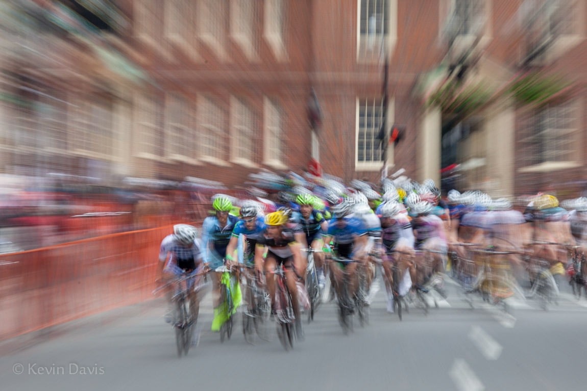 Fotografia sportivă este adesea o provocare, mai ales când vine vorba de claritatea imaginii