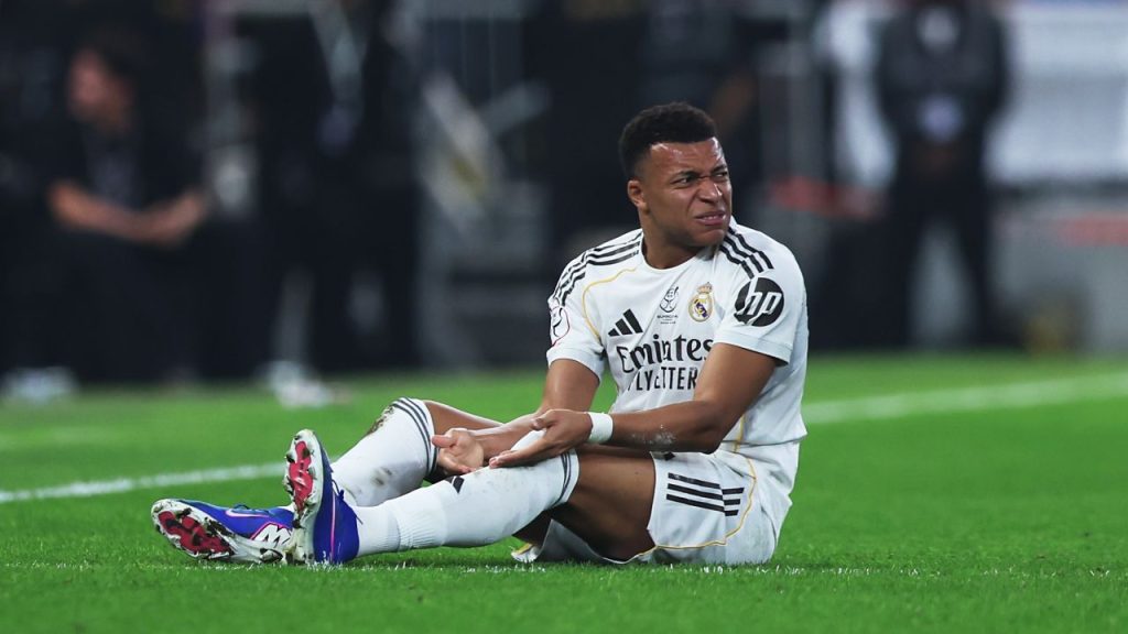 Problemele cu accidentarea lui Kylian Mbappe continuă la Real Madrid Real Madrid se confruntă cu noi dificultăți legate de starea de sănătate a starului Kylian Mbappe