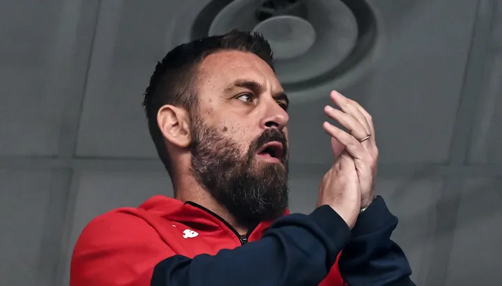 https3A2F2Fsportsmole-media-prod.s3.gra_.io_.cloud_.ovh_.net2Fuploads2F20252F112Fgenoa-head-coach.webp - StiriAlese