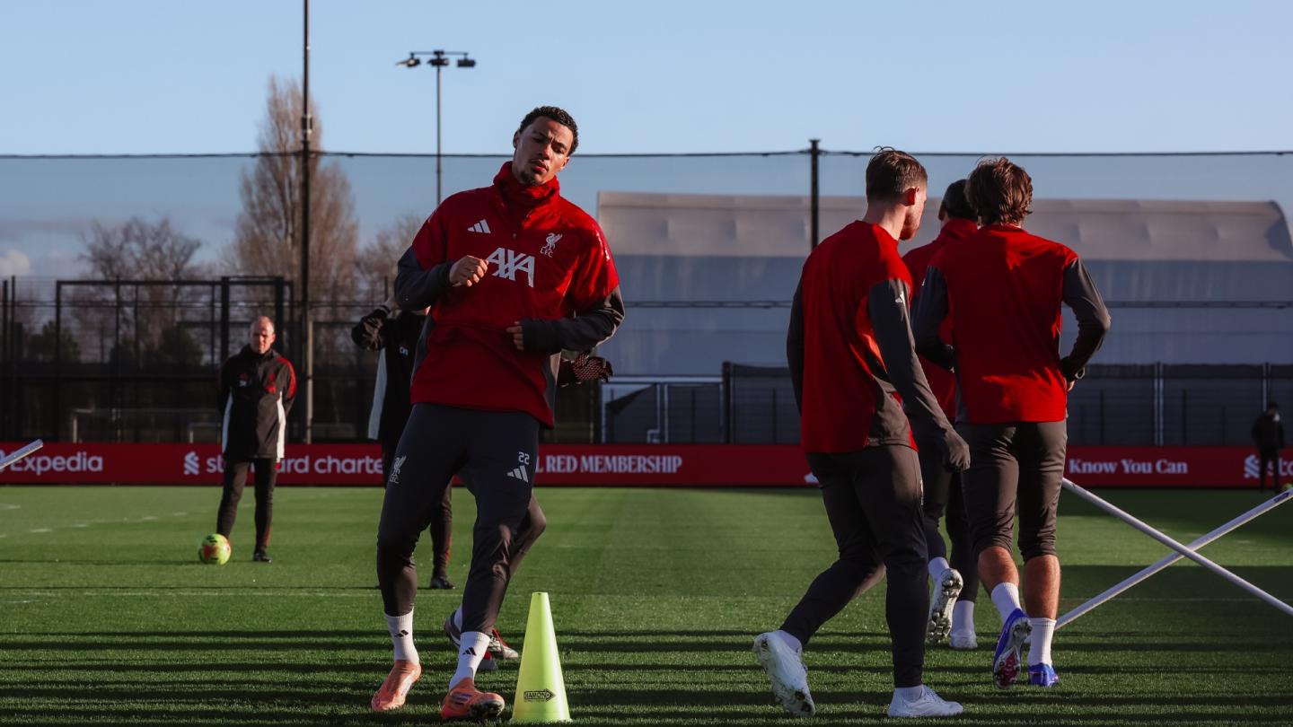 Barnsley se pregătește pentru o confruntare dificilă la Anfield Barnsley va avea o misiune complicată în următoarea sa deplasare la Anfield, fără căpitanul Luca Connell, suspendat după eliminarea din ultima partidă
