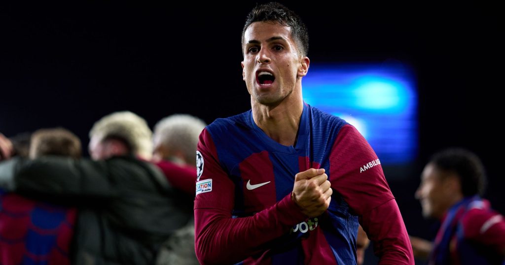 Barcelona se luptă pentru semnătura lui Cancelo; Chivu riscă să piardă!