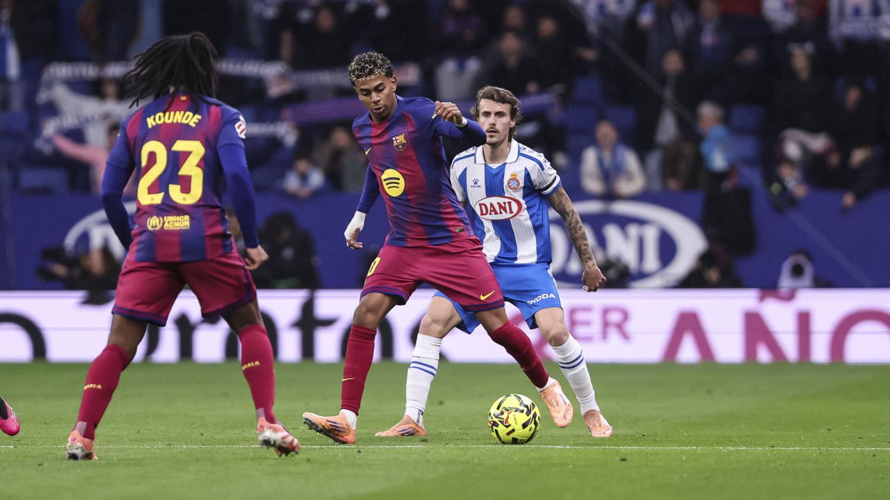 Espanyol – FC Barcelona 0-2: Olmo și Lewandowski aduc victoria lui Flick