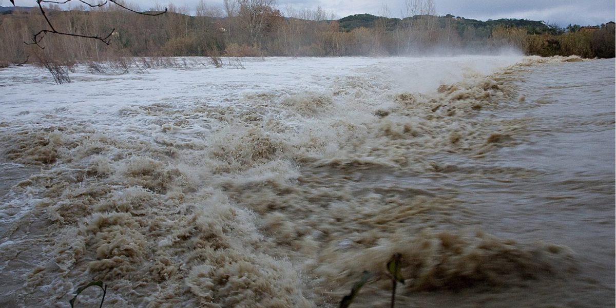 inhga-inundatii-viituri-inundatie-viitura-isu-.jpg - StiriAlese