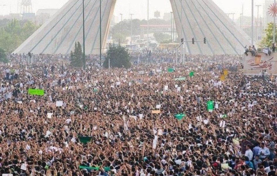 iran-proteste-multime-oameni.jpg - StiriAlese