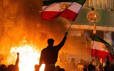 iran-proteste-steag-foc.jpg - StiriAlese