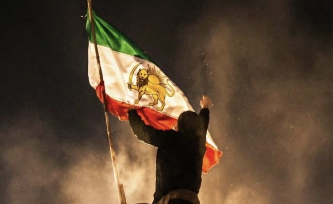 UE își reafirmă solidaritatea cu protestele din Iran: Ursula von der Leyen condamnă violența și sprijină lupta pentru libertate Luminile războiului civil lichidează speranțele pentru o schimbare pașnică în Iran