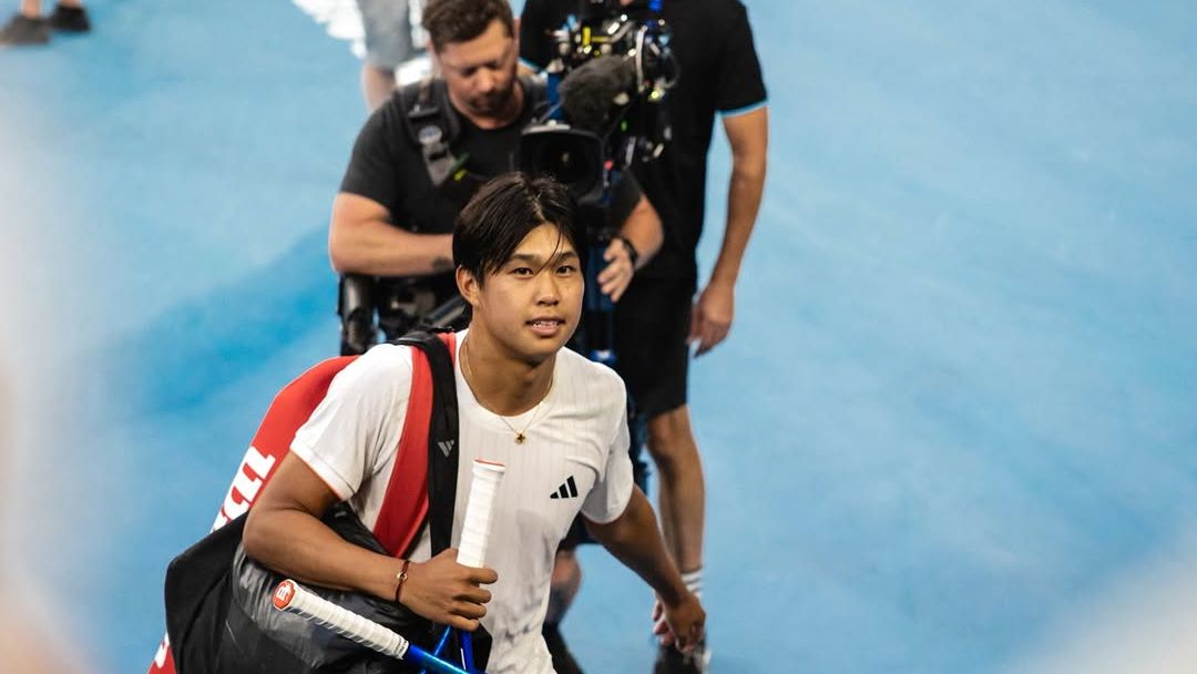 Decepție pentru Daniil Medvedev la Australian Open 2026 Daniil Medvedev, numărul 3 mondial, a avut parte de un sfârșit neașteptat la Australian Open 2026, înfruntând o eliminare prematură în cadrul competiției