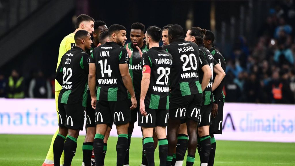 Lens, echipă cu ambiții în Ligue 1, se antrenează pentru un nou sezon promițător Ligue 1 devine din ce în ce mai captivant, iar echipa RC Lens se pregătește să confirme statutul de contender în acest sezon