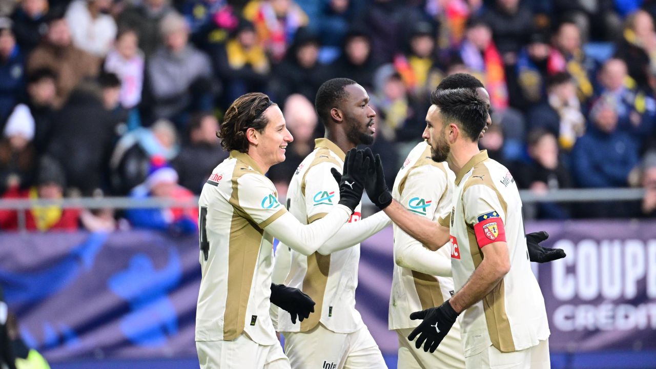 Sâmbătă plină de fotbal în Ligue 1: Tensiuni și surprize Sâmbătă seara, etape palpitante din campionatul Franței au adus laolaltă trei meciuri captivante în cadrul rundei cu numărul 18