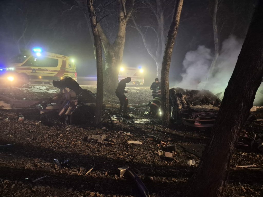 Tragedie pe drumurile din Slovacia: influenceriță moare în urma unui accident devastator O tragedie șocantă a avut loc în Slovacia, unde un accident rutier s-a soldat cu decesul unei cunoscute influencerițe din domeniul fitness-ului