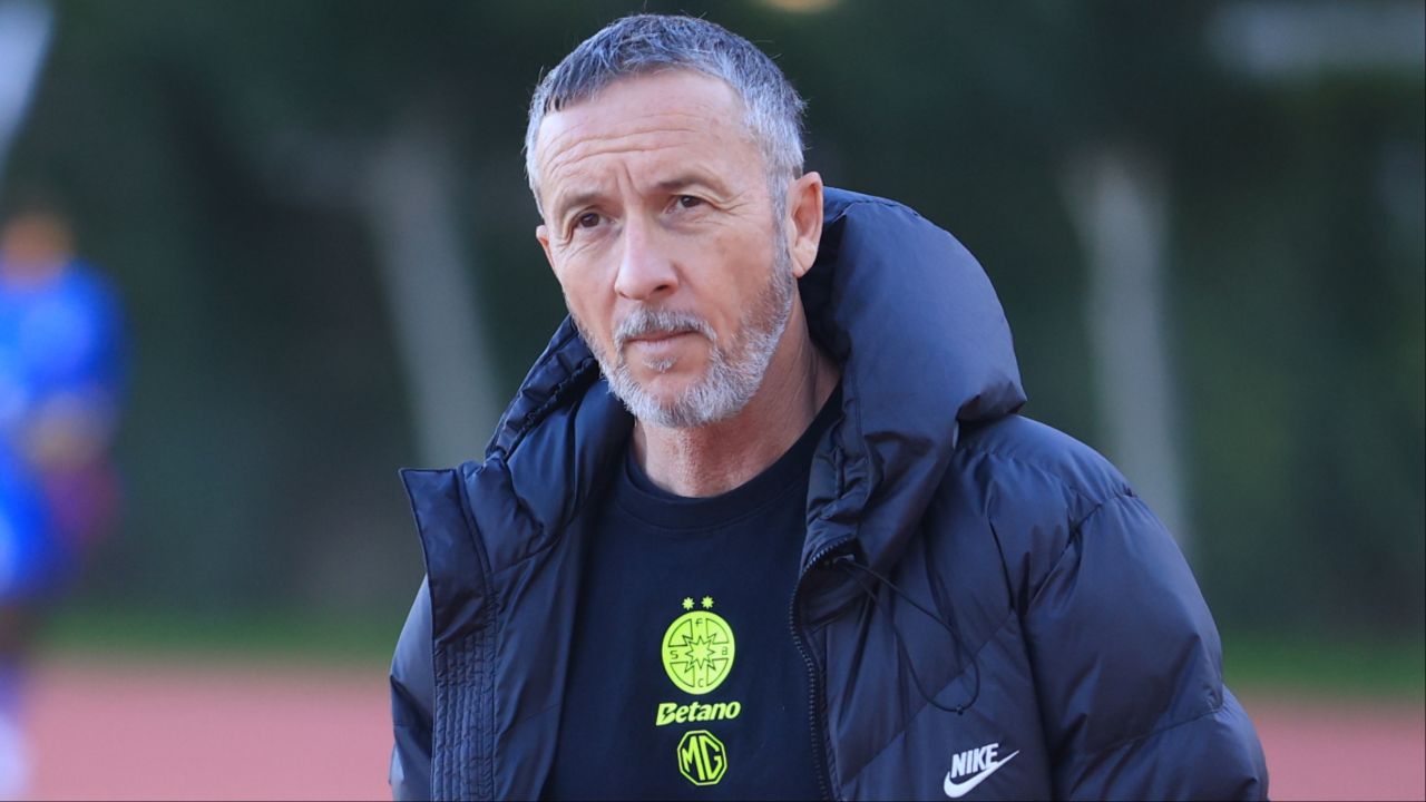 Valeriu Iftime: “Avem unul dintre cei mai buni închizători din Superliga” Patronul FC Botoșani, Valeriu Iftime, este încrezător în calitățile echipei sale, în special în ceea ce privește linia de apărare