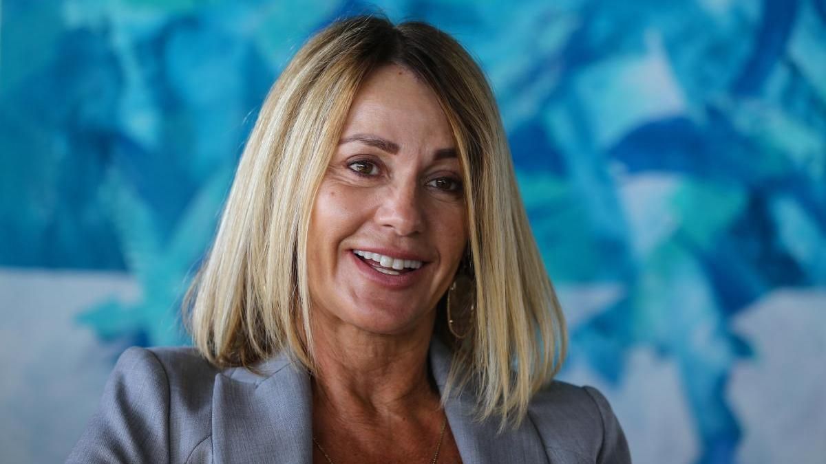 Nadia Comăneci, legenda unui moment istoric În istoria sportului, anumite momente devin repere ce definesc nu doar disciplinele în care au loc, ci și întreaga cultură a unei națiuni