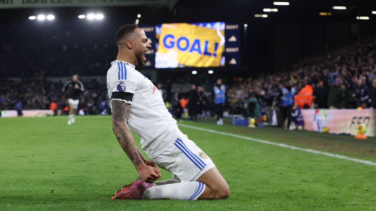 Leeds United câștigă dramatic cu Fulham în minutul 90+1 la Elland Road!