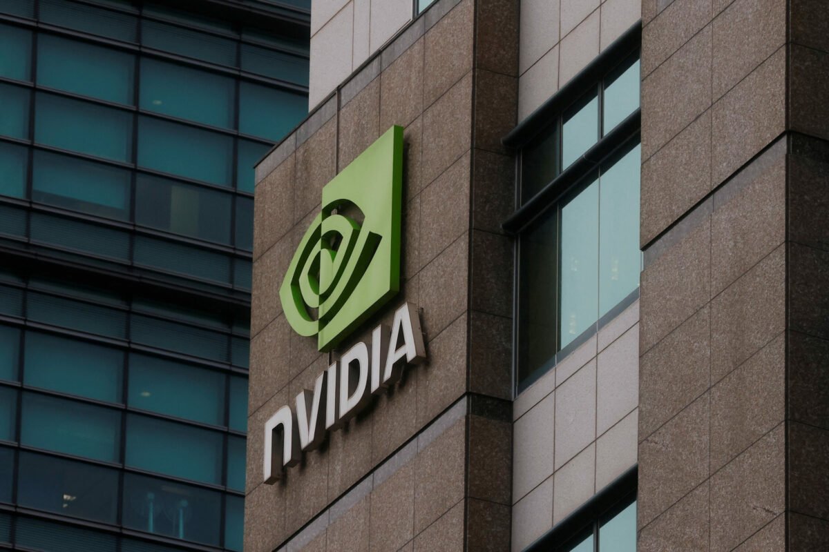 NVIDIA face un pas important către revoluția inteligenței artificiale, anunțând oficial lansarea platformei Rubin, înaintea startului anualului eveniment CES 2026