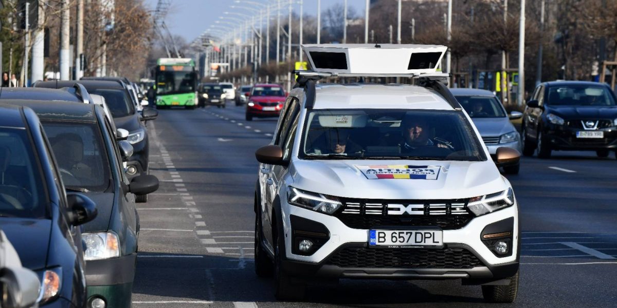 parcarepelocurilealbastre.jpg - StiriAlese