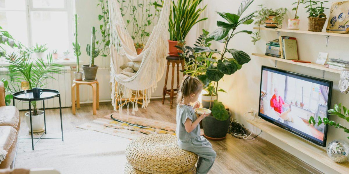 pexels-kseniachernaya-4740529.jpg - StiriAlese