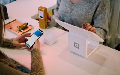 plata-contactless-pos-christiann-koepke-wie01mc9aty-unsplash.jpg - StiriAlese