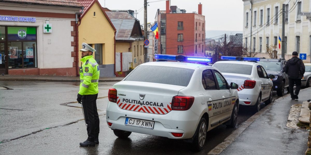 politia-locala-cluj-napoca-politisti-locali.jpg - StiriAlese