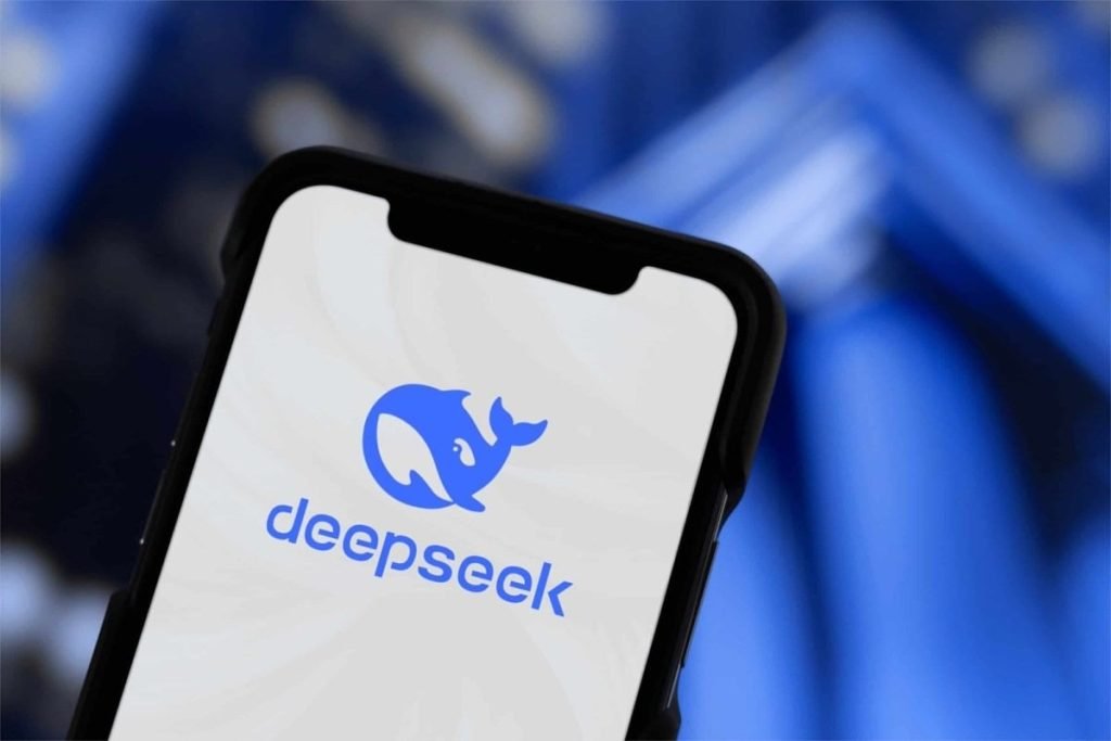 Noile paradigme ale inteligenței artificiale: când mai mult gândire nu înseamnă neapărat mai multă performanță De un an, dezbaterea despre modelele de inteligență artificială a evoluat, mutând accentul de la simpla întrebare dacă acestea pot „gândi” mai lung sau mai complex, la o problemă mult mai subtilă și intrigantă: ce se întâmplă în interiorul lor pentru a ajunge la un răspuns corect? Cercetările recente sugerează că, pe lângă creșterea volumului de date și a parametrilor, un factor cheie în performanță poate fi modul în care sistemele „gândesc” intern, analogic cu dezbaterile umane