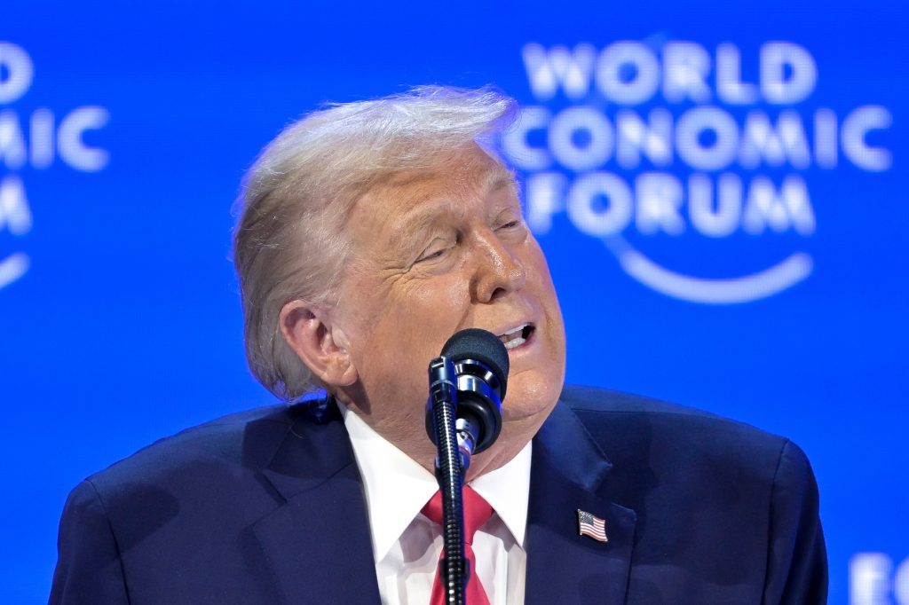 Generalul polonez Roman Polko critică afirmațiile lui Donald Trump privind sprijinul militar al aliaților După declarațiile recente ale președintelui american Donald Trump, care a sugerat că aliații NATO nu și-ar fi încheiat responsabilitatea de a sprijini Statele Unite cu resurse militare, un fost comandant de top din forțele speciale poloneze a ieșit public cu critici dure