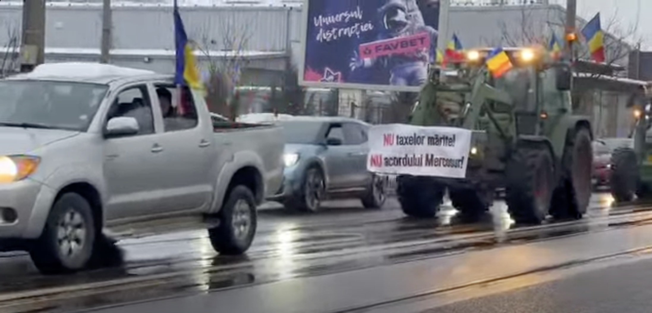 Fermierii din județul Cluj au declanșat joi un protest spontan, manifestându-și nemulțumirea față de acordul de comerț liber Mercosur, considerat de aceștia o amenințare directă la adresa sustenabilității și competitivității agriculturii locale