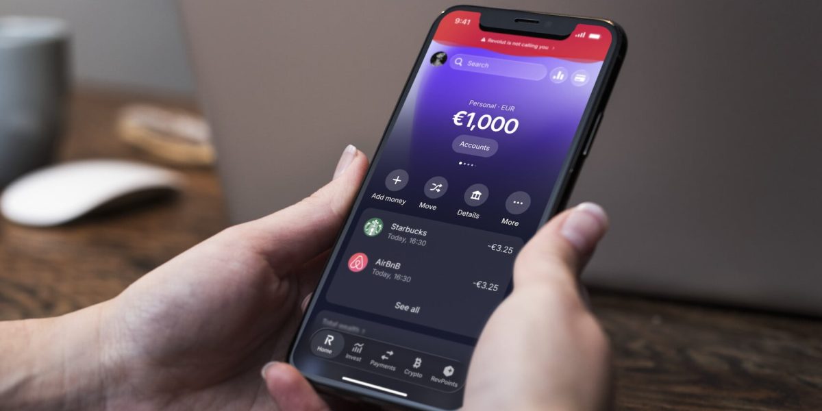 revolut.jpg - StiriAlese