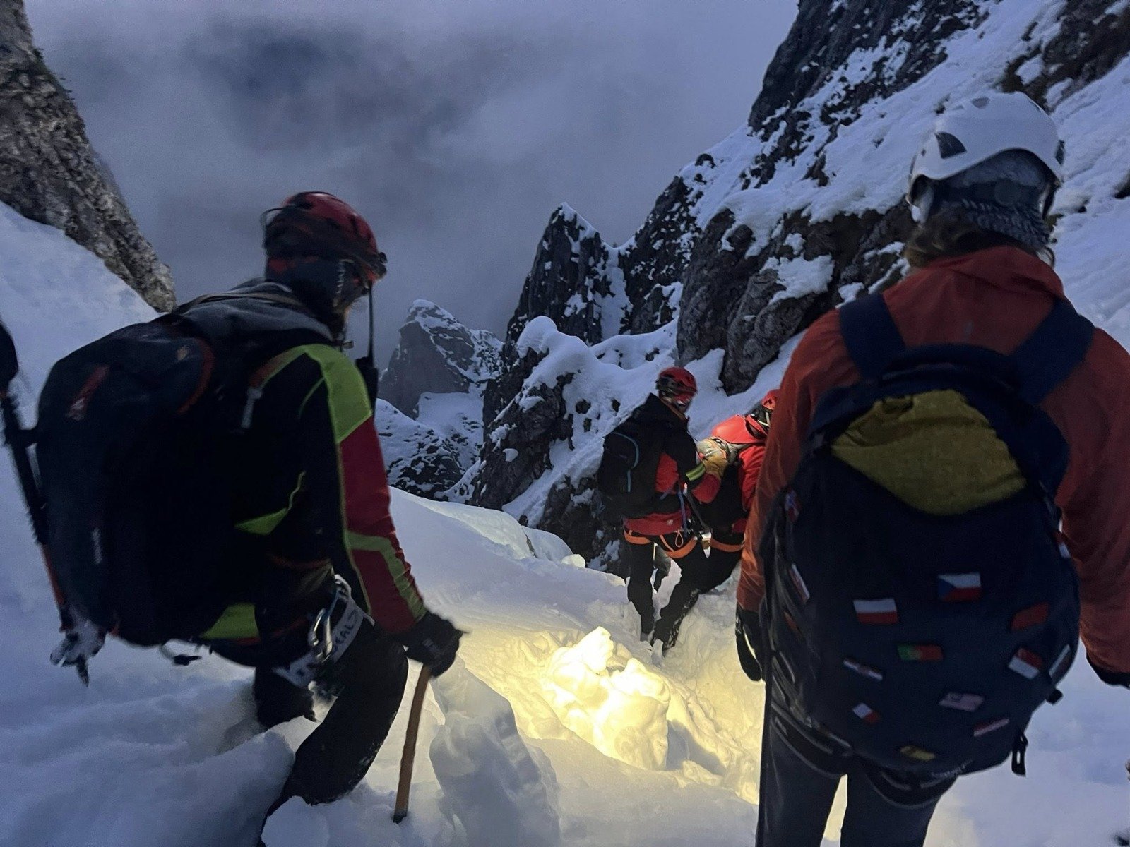 Aproape 40 de persoane salvate din munte în ultimul day din 2025