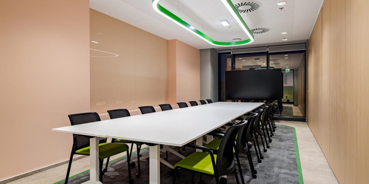 schneider.jpeg - StiriAlese