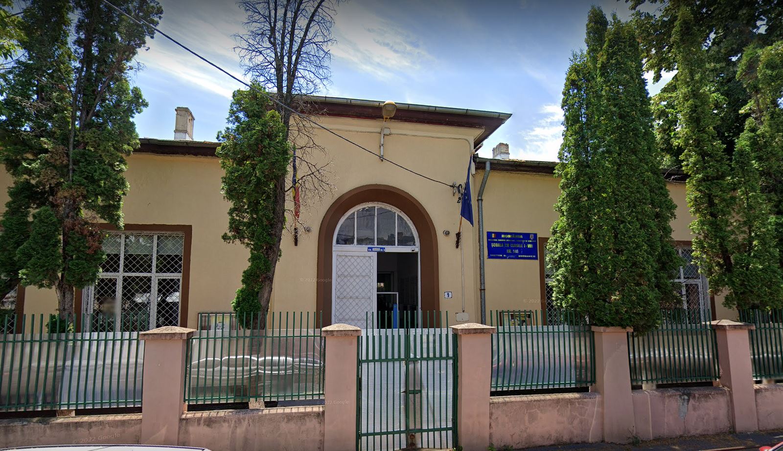 Primăria Sectorului 6 a demarat oficial proiectul de demolare a celei mai vechi școli din zona Calea Giulești, un pas esențial pentru reabilitarea și modernizarea infrastructurii școlare din întregul sector