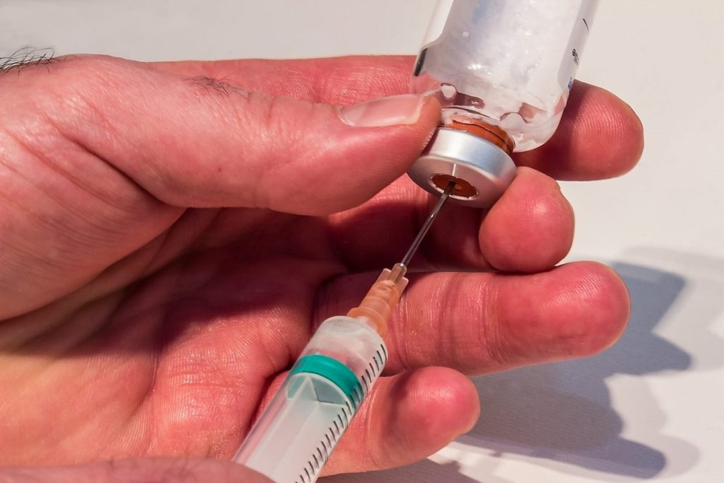Un fost asistent medical din vestul Germaniei, condamnat pentru uciderea a zece pacienți, pare să fi avut o influență mai largă asupra decedaților decât s-a crezut inițial, iar autoritățile cercetează posibilitatea implicării sale în alte peste 100 de decese