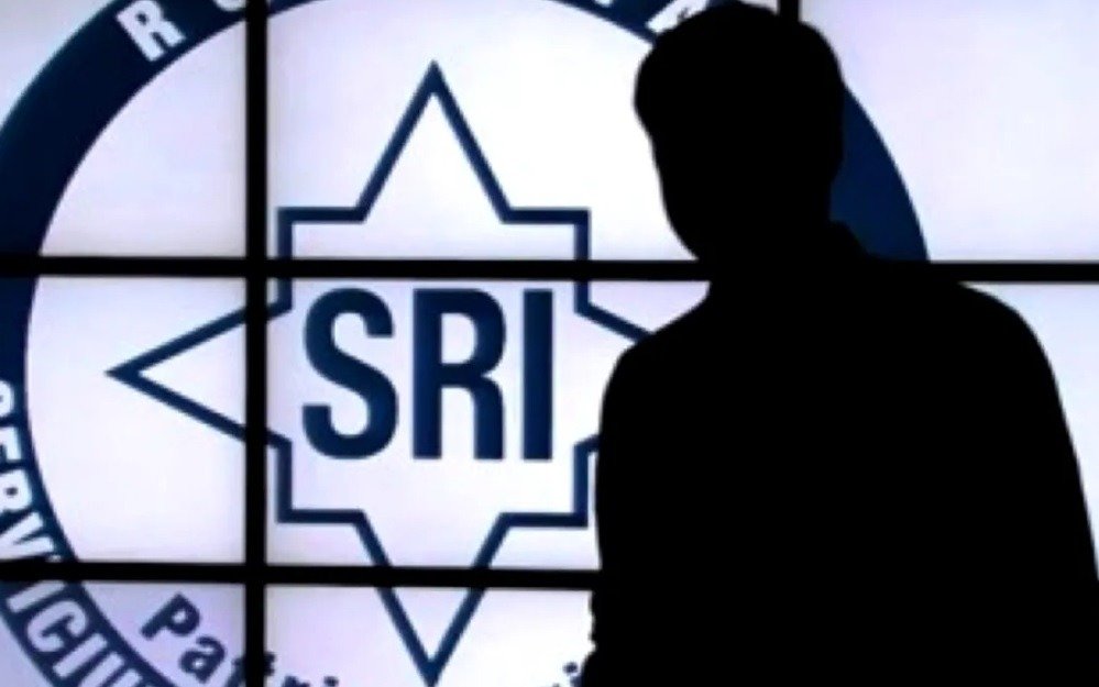 Nicușor Dan contestă influența politică asupra numirilor în serviciile secrete Anunțul făcut recent de primarul Capitalei, Nicușor Dan, traversează zona discursului obișnuit al politicii românești, semnalând o posibilă reconfigurare a modului în care sunt selectați conducătorii serviciilor secrete