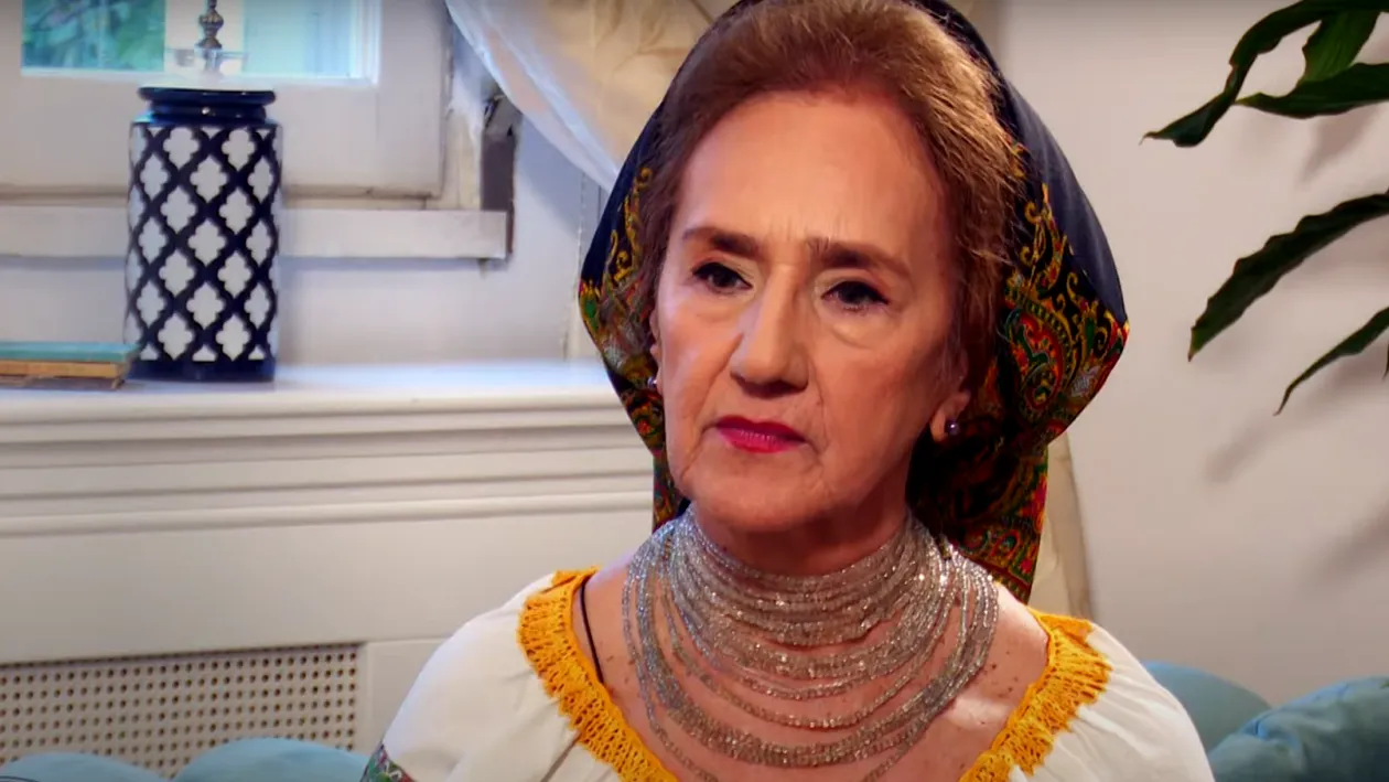 Sofia Vicoveanca a suferit un infarct! Starea ei este stabilă, dar familia insistă pe discreție Seara trecută, îndrăgita artistă de muzică populară, Sofia Vicoveanca, a fost internată de urgență la Spitalul Clinic Județean de Urgență „Sf