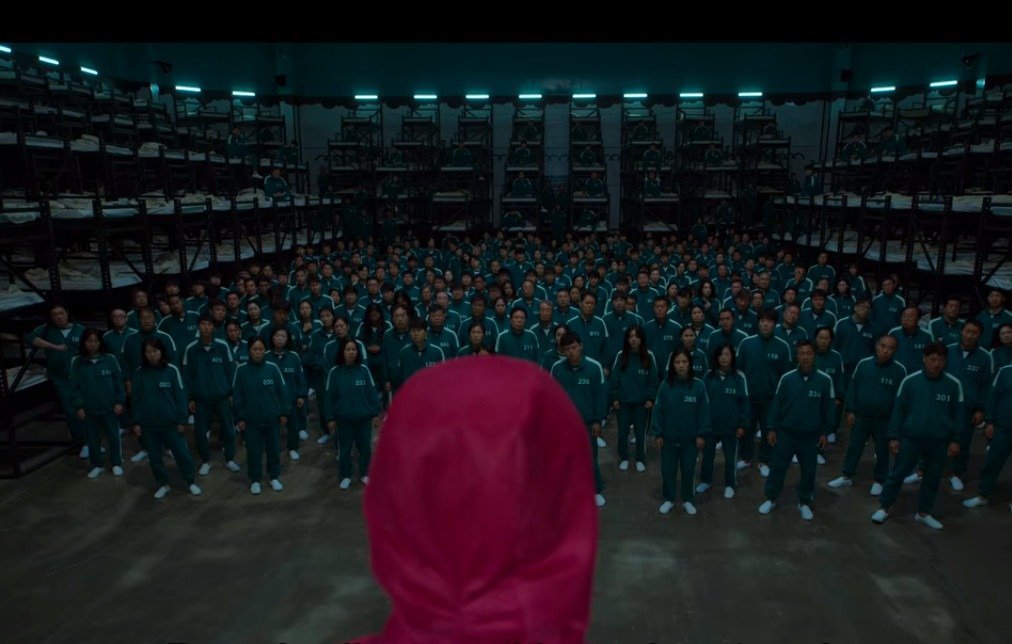 Hwang Dong-hyuk, creatorul fenomenului global „Squid Game”, revine pe scena cinematografică cu un nou proiect promițător, marcând astfel prima sa incursiune în lumea producțiilor după succesul imens al seriei care a cucerit miliarde de telespectatori din întreaga lume