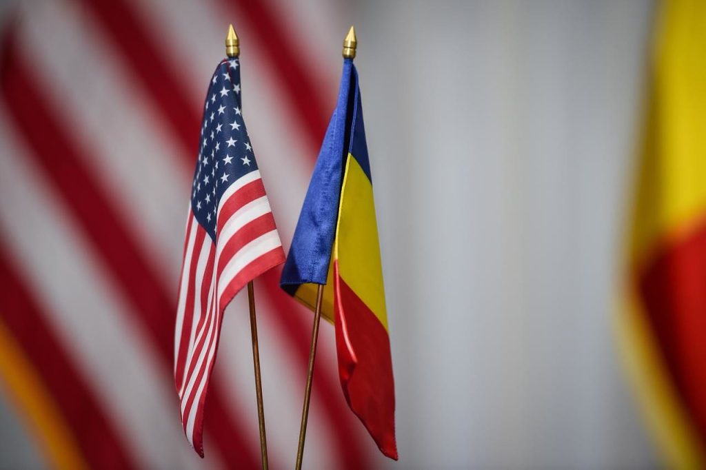 România și SUA intensifică dialogul asupra securității regionale în contextul actualului context geopolitic Marți, ministrul Apărării Naționale, Radu Miruță, a avut o întrevedere importantă cu o delegație a Congresului Statelor Unite ale Americii, discuție ce a evidențiat angajamentul celor două state față de stabilitatea și securitatea regiunii noastre