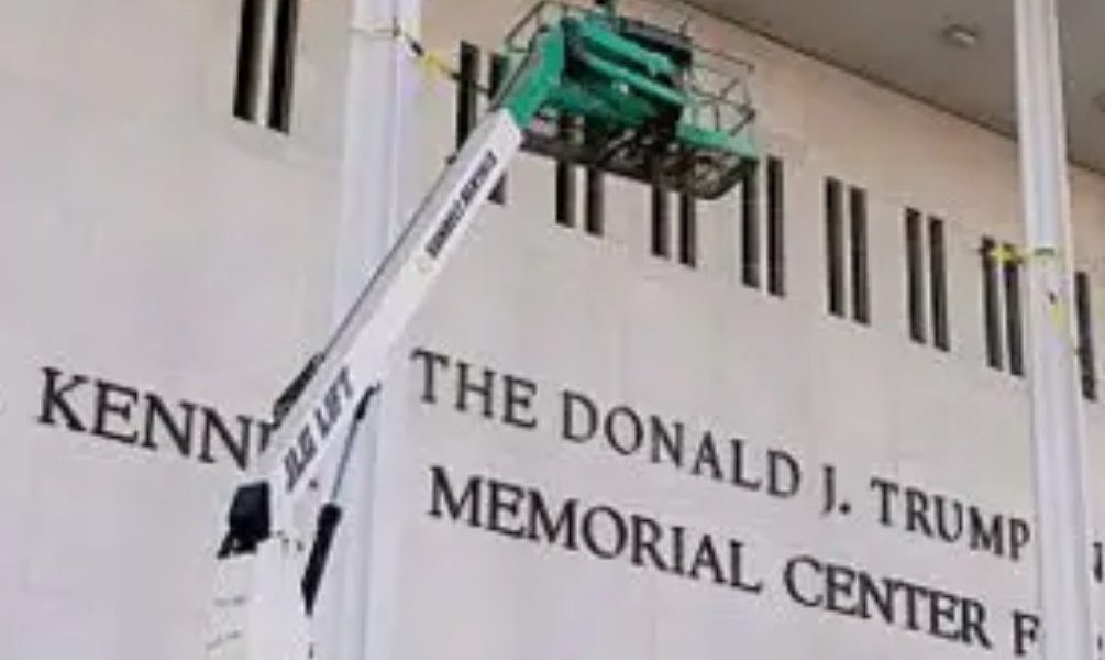 trump-kennedy-center.jpg - StiriAlese