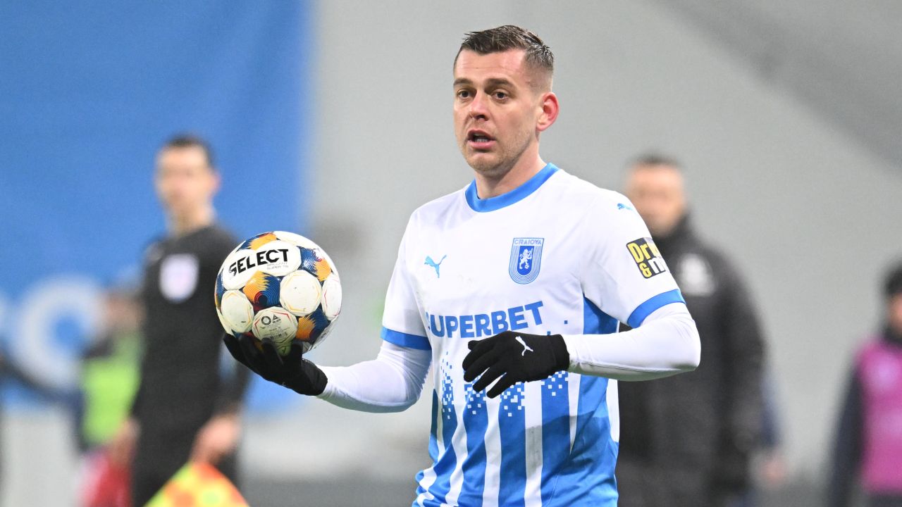 Victoria Universității Craiova în fața FC Botoșani: Alexandru Cicâldău își exprimă optimismul Universitatea Craiova a obținut o victorie importantă în meciul disputat împotriva FC Botoșani, scor 2-0, consolidându-și astfel poziția în Superliga României