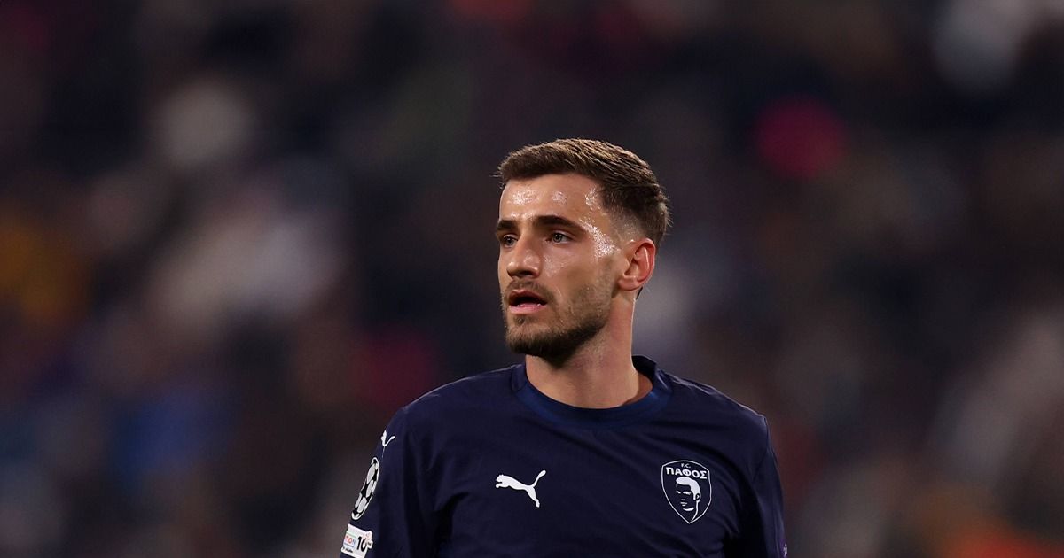 Vlad Dragomir, eroul de la Pafos: Gol spectaculos în Liga Campionilor Vlad Dragomir a strălucit pe scena internațională, marcând un gol superb în meciul dintre Pafos și Slavia Praga, în cadrul Ligii Campionilor