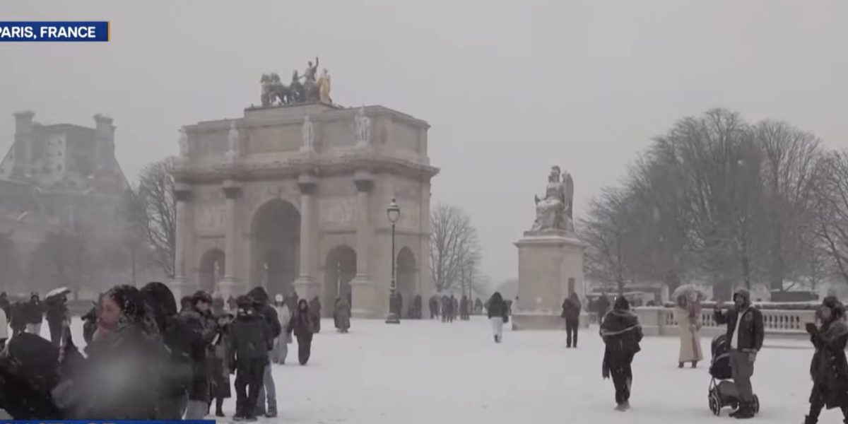 zapada-paris-iarna-Franta-scaled.jpg - StiriAlese