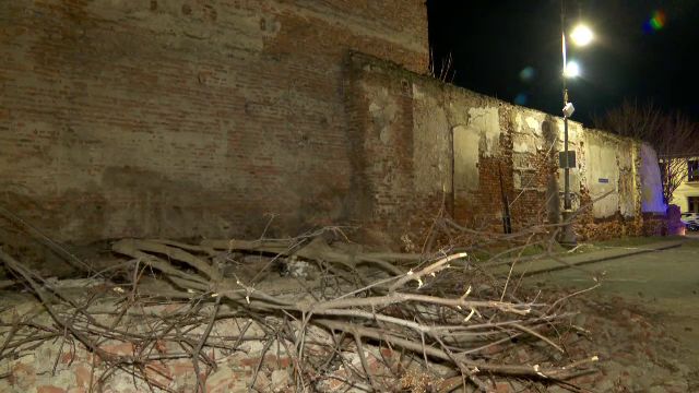 zid-cazut.png - StiriAlese