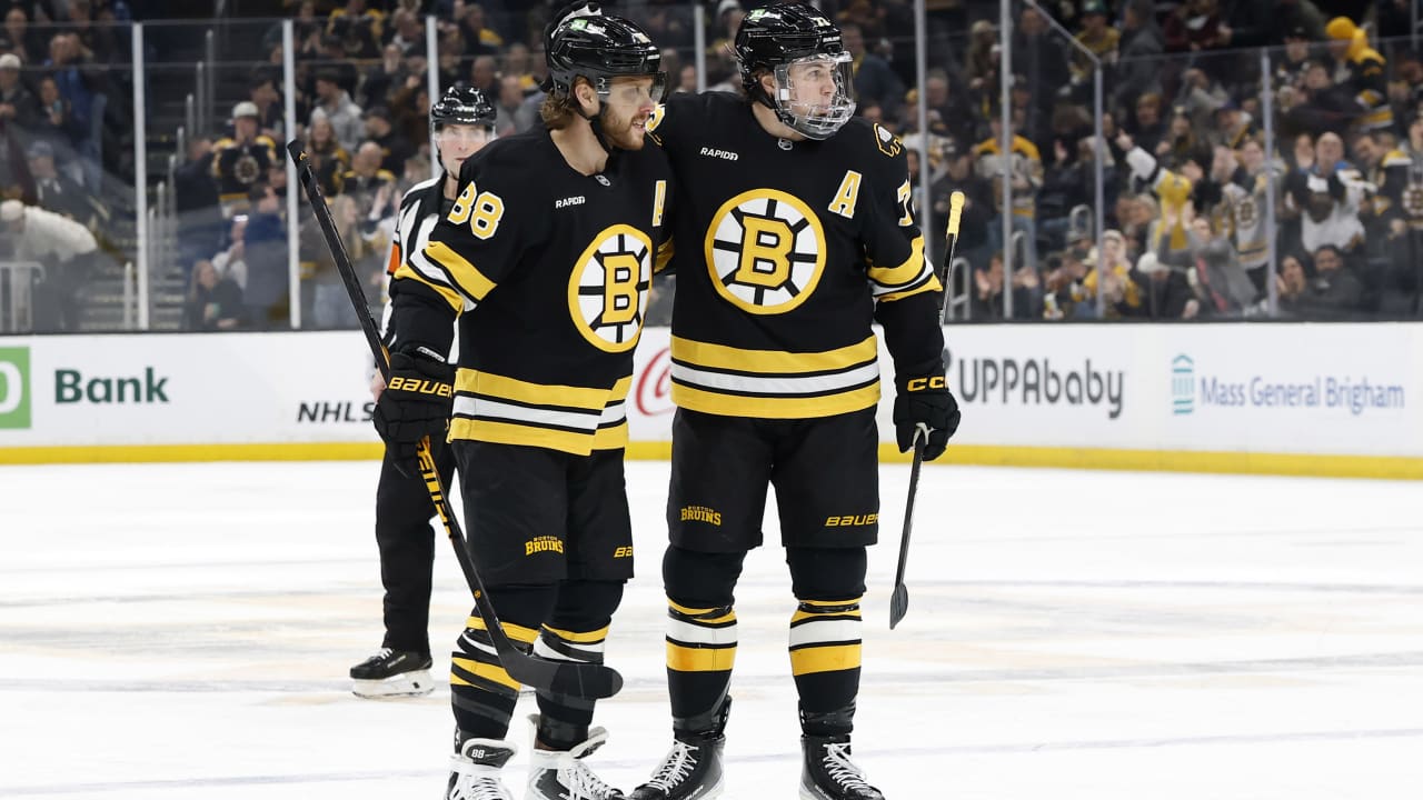 Boston Bruins, victorioși în fața Golden Knights: 4-3 în confruntarea palpitantă Boston Bruins a obținut o victorie importantă în fața celor de la Vegas Golden Knights, terminând meciul cu scorul de 4-3, într-o partidă plină de intensitate și momente-cheie