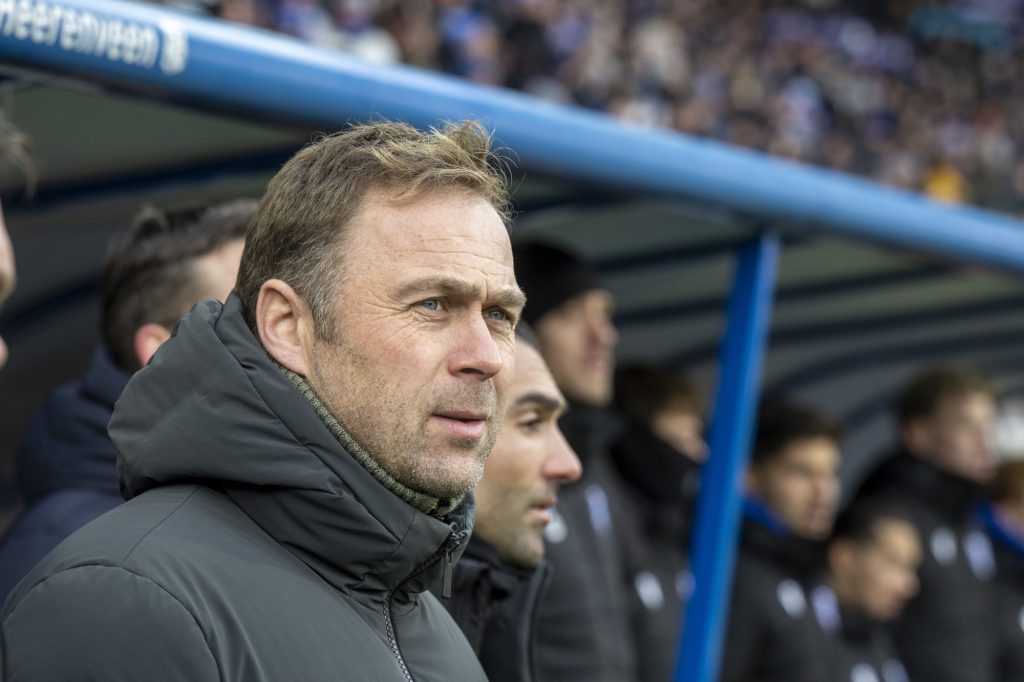 Robin Veldman își propune o luptă aprigă cu PSV: „Bucuria cupei este reală”