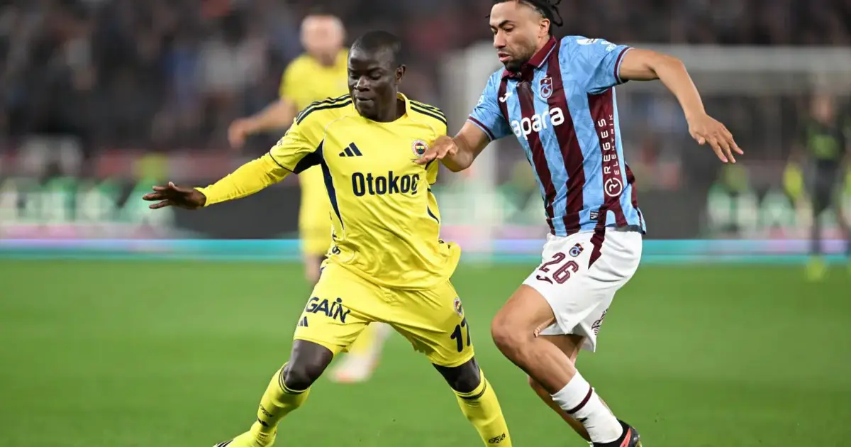 Formația ideală în derby-ul dintre Trabzonspor și Fenerbahçe În cadrul meciului mult așteptat dintre Trabzonspor și Fenerbahçe, cele două echipe și-au anunțat onorurile debute, inclusiv jucătorii titulari și rezerva