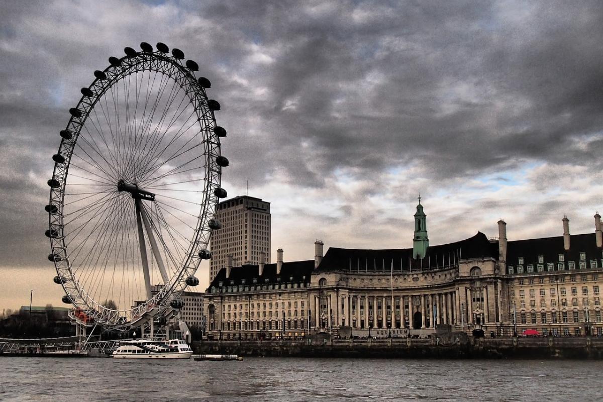 Vreme capricioasă în Londra pe parcursul săptămânii de vacanță Meteorologii de la Met Office au anunțat o săptămână cu vreme variată pentru Londra, în special în perioada vacanței de jumătate de semestru