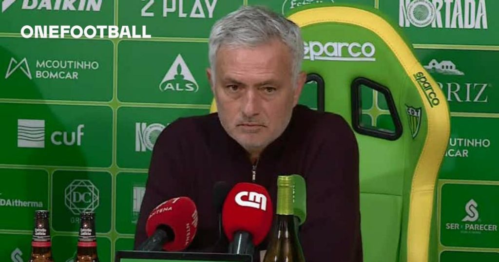 José Mourinho, antrenorul echipei Benfica, a manifestat o frustrare evidentă în urma rezultatelor des întâlnite pe terenul propriu, dar a apreciat în mod deosebit evoluția jucătorilor săi în meciul recent