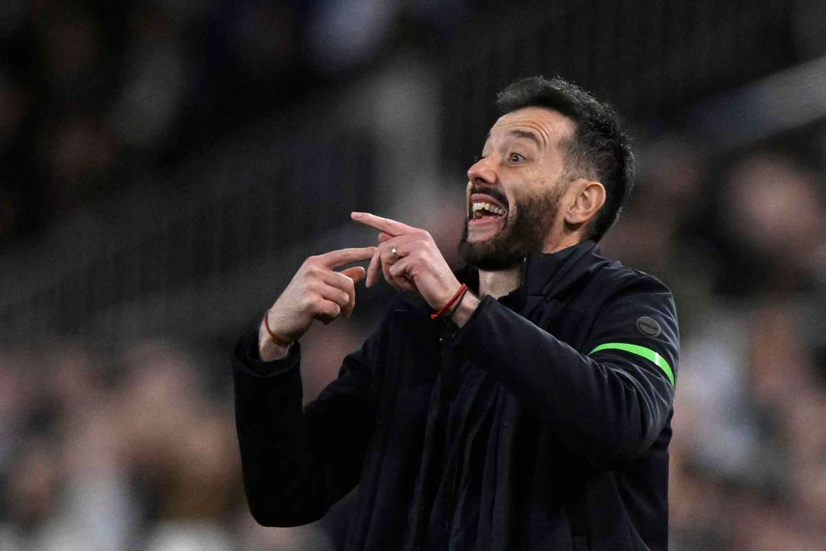 Valencia și Sevilla, două mari cluburi în criză Valencia a suferit o înfrângere dureroasă în fața Real Madrid, pierzând cu 0-2 pe teren propriu, echipă care se află acum pe locul 17 în LaLiga